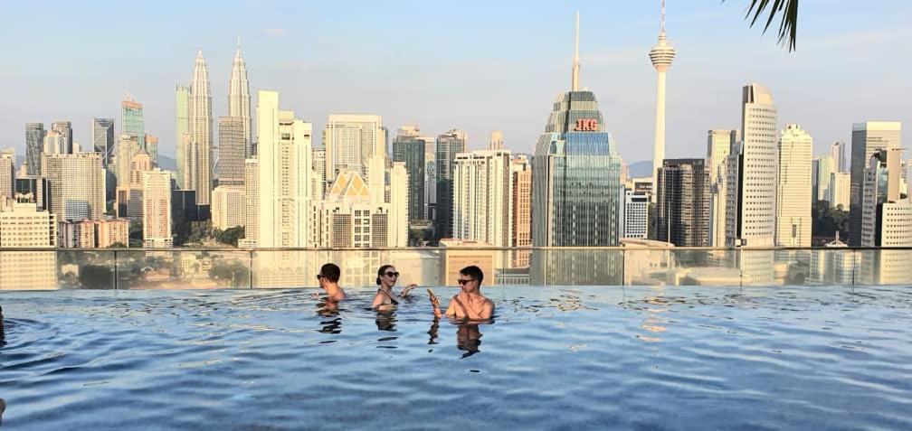 Regalia Suites With Infinity Pool Klcc By Staycation Homes 吉隆坡 外观 照片