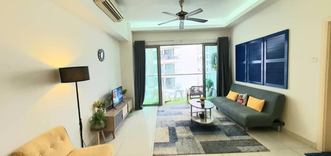 Regalia Suites With Infinity Pool Klcc By Staycation Homes 吉隆坡 外观 照片